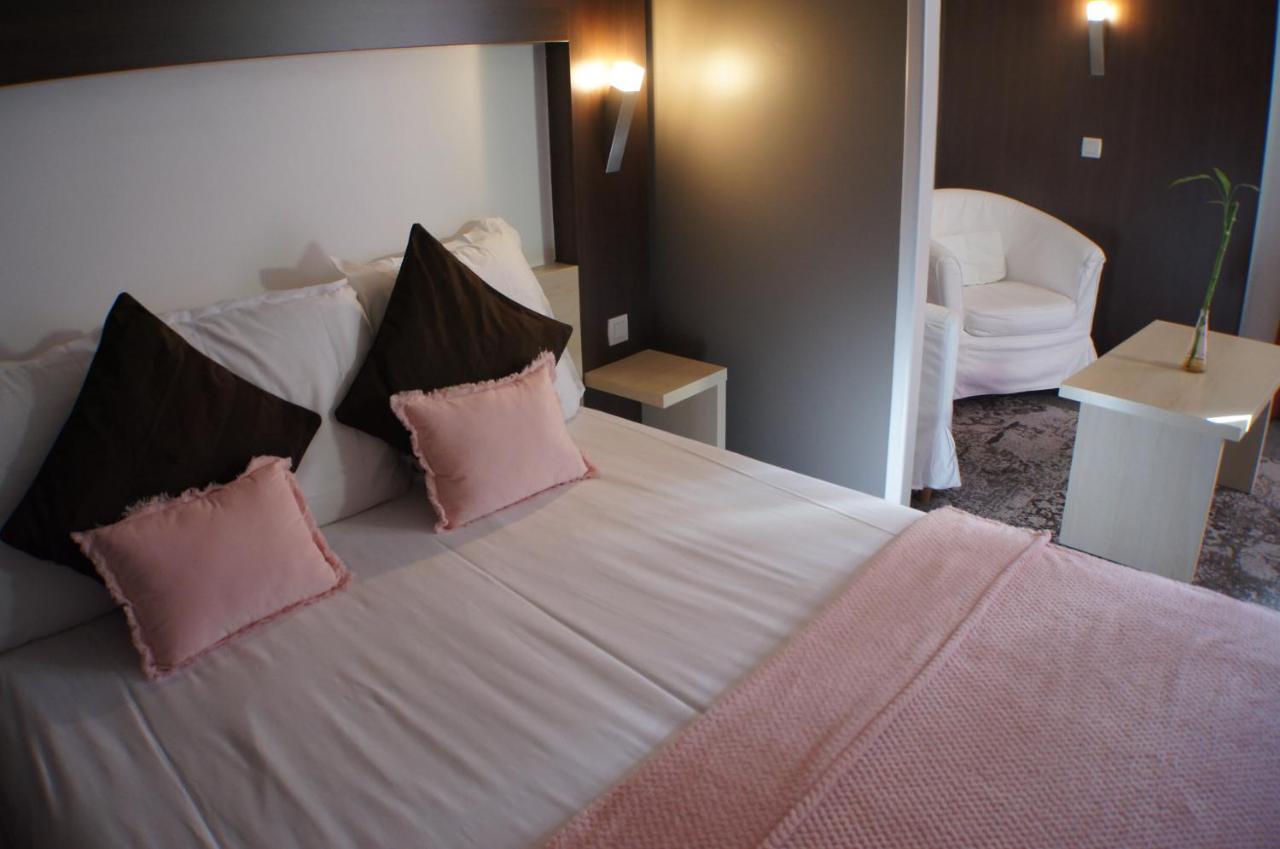 The Originals City, Hotel La Siesta, Annonay Est Davézieux Exteriör bild